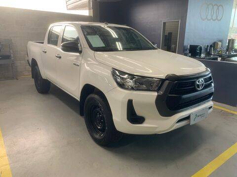 TOYOTA HILUX 2.8 D-4D TURBO DIESEL CD POWER PACK 4X4 AUTOMÁTICO TOYOTA HILUX 2.8 D-4D TURBO DIESEL CD POWER PACK 4X4 AUTOMÁTICO